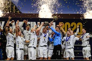 Pasaulio sporto savaitė. „Kiel“ rankininkų triumfas, Lenkijos šuolininkų skrydžiai ir naujas PSG treneris