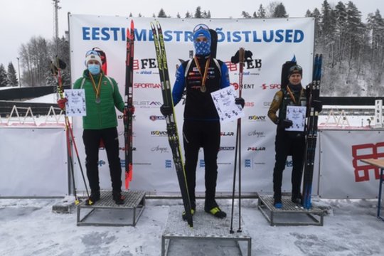 Estų iššūkio sulaukę biatlonininkai Lietuvos čempionatą baigė dviem medaliais