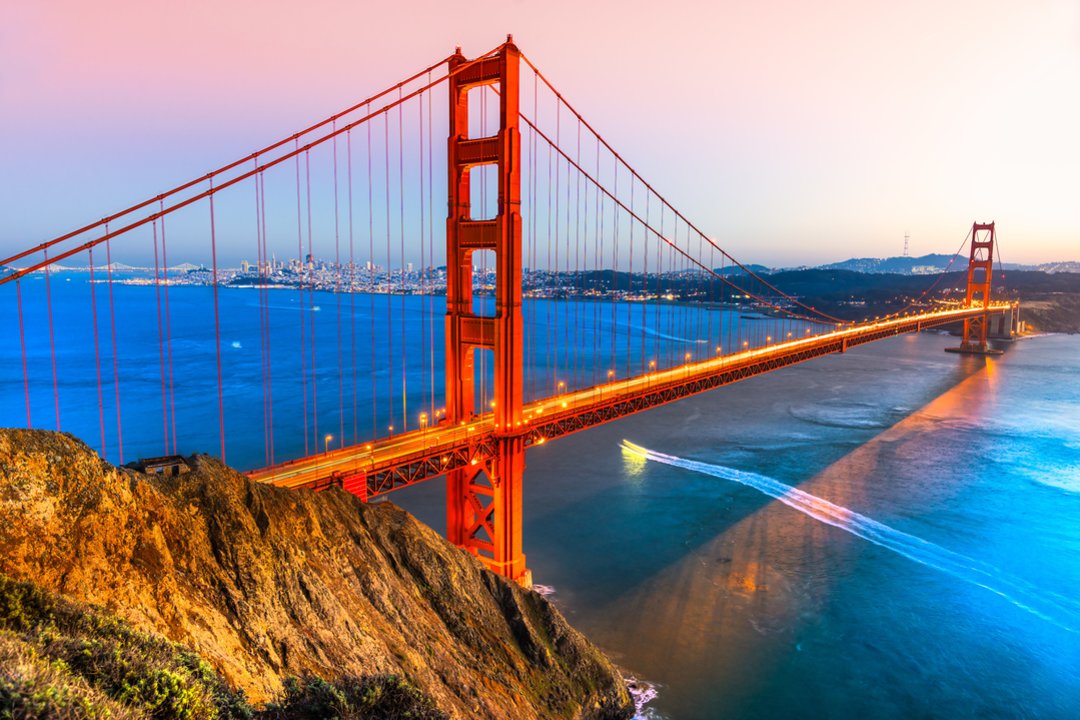 1933 m. San Franciske prasidėjo Aukso Vartų tilto statyba. Vėliau šis tiltas tapo Kalifornijos simboliu.<br>123rf