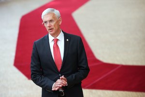 Latvijos premjeras planuoja pareikalauti sveikatos ministrės atsistatydinimo