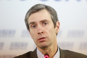 Teismas dar trims mėnesiams pratęsė A. Paleckiui taikomą intensyvią priežiūrą