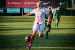 „Gintros“ gretose – Latvijos futbolo rinktinės žvaigždė K. Miksone, kurios geidė ir turtingesni klubai