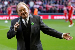 Mirė garsiausios pasaulyje futbolo dainos atlikėjas