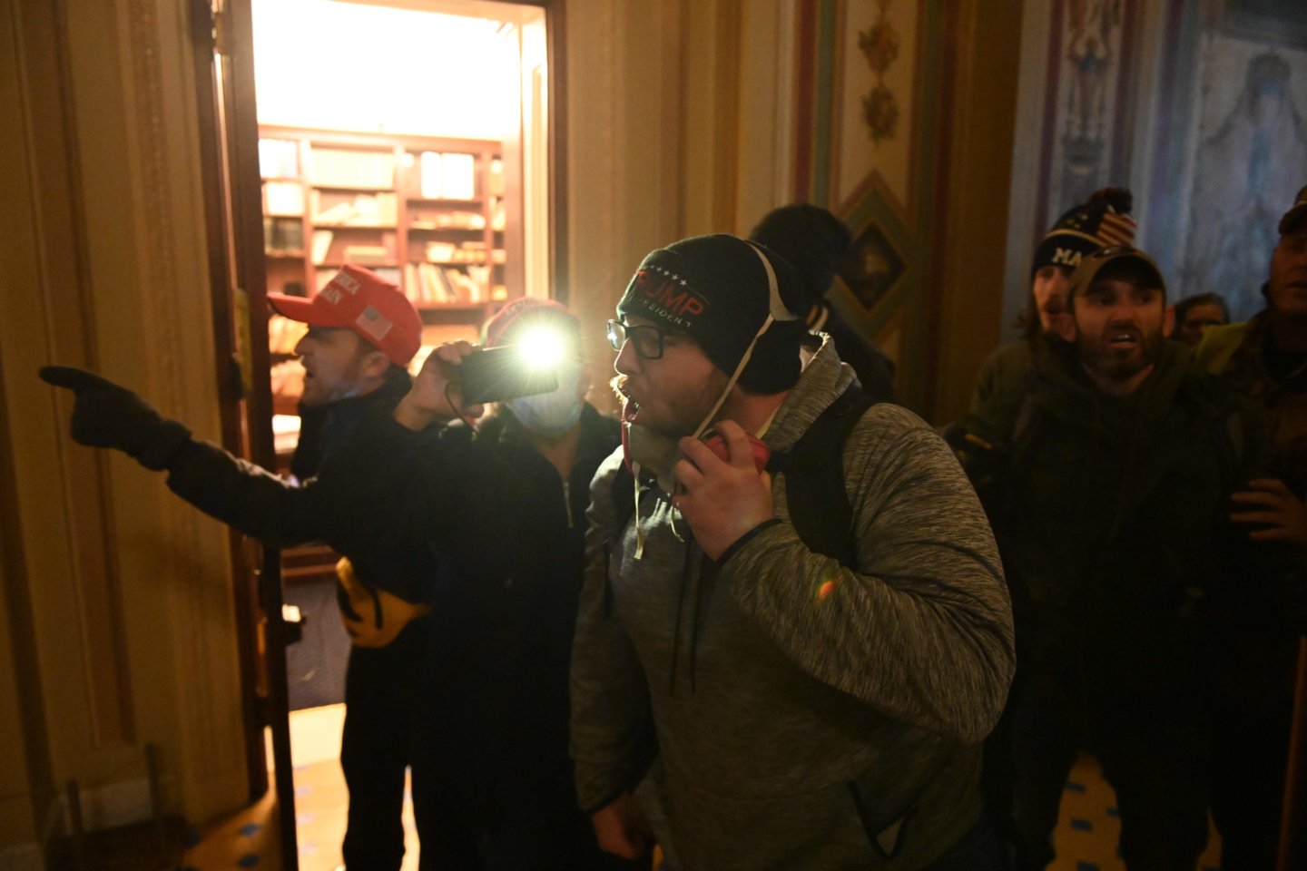 Vašingtone trečiadienį kilo neramumai.<br>AFP/Scanpix nuotr.