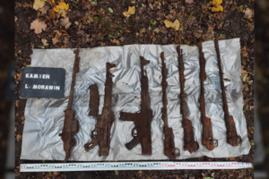 Miške aptikti „prakeiktųjų karių“ paslėpti nacių ginklai