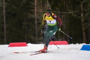 Biatlonininkų sėkmė Vokietijoje: V. Strolia ir K. Dombrovskis pelnė įskaitinius taškus