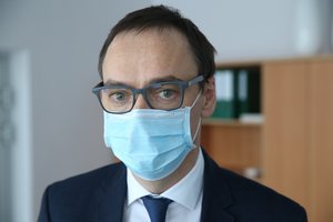 Iš pareigų atleidžiamas NVSC vadovas R. Petraitis pareiškė: mainais už tylą siūlė susitarti išeiti gražiuoju