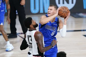 Ar K. Porzingis jau padės „Mavericks“?