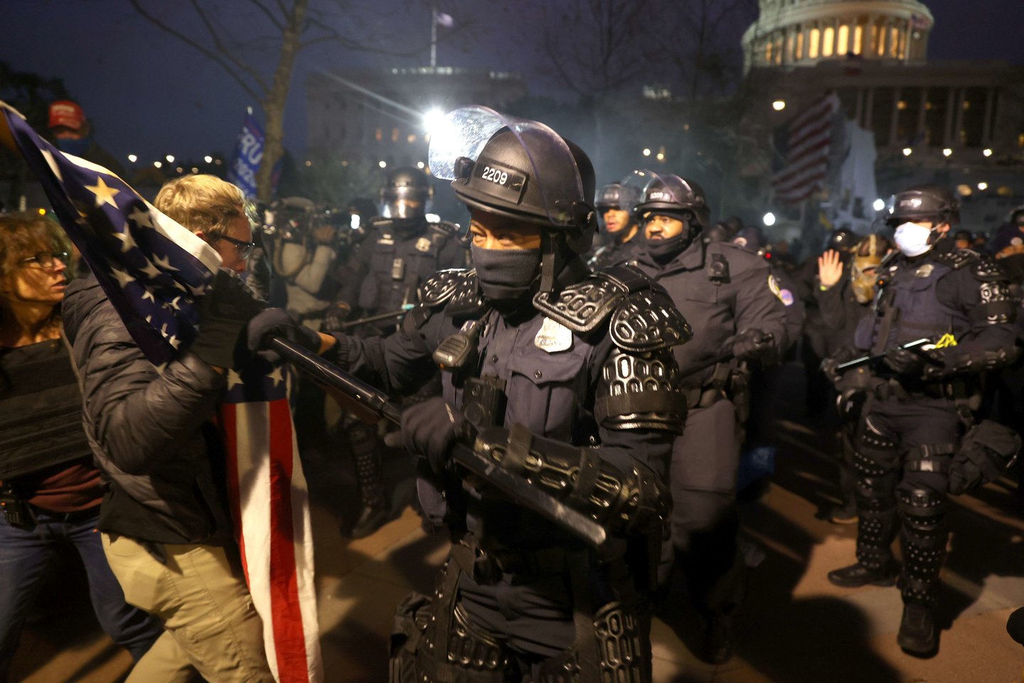 Žiniasklaida: FTB turi informacijos, kad visose valstijose planuojamos ginkluotos protesto akcijos.<br>AFP/Scanpix nuotr.