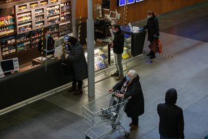 Darbo inspekcija sulaukia vis daugiau darbuotojų skundų dėl kolegų elgesio: primena reikalavimus dėl koronaviruso