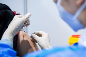 Prasidėjo socialinės globos įstaigų globotinių ir darbuotojų vakcinacija