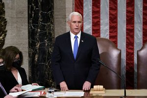 M. Pence'ui atsisakius atstatydinti D. Trumpą JAV Kongresas ruošiasi skelbti apkaltą