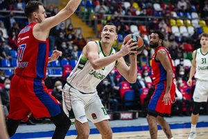 „Žalgiris“ ryžtingai Maskvoje kibo į atlapus Eurolygos lyderiui, bet CSKA nutraukė kauniečių pergalių seriją