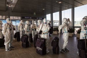 Kinijoje – pirmoji per 8 mėnesius COVID-19 paciento mirtis ir seniai matyti užsikrėtimų skaičiai