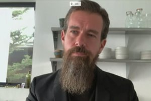 „Twitter“ vadovas: D. Trumpo blokavimas sukuria „pavojingą precedentą“