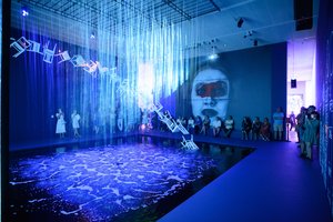 MO muziejus kviečia į virtualų turą ir ekskursijas po parodą „Kodėl taip sunku mylėti?“