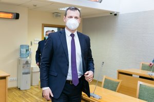 G. Paluckas: prilyginus V. Landsbergį valstybės vadovui to paties galėtų reikalauti ir A. Paulauskas