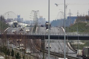 Įžūlūs automobilių vagišiai pradėjo taikyti naujas schemas: viskas prasideda nuo sekimo