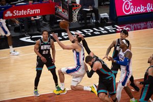 J. Valančiūnas iš aikštės išėjo be sau įprastų taškų, tačiau „Grizzlies“ nugalėjo