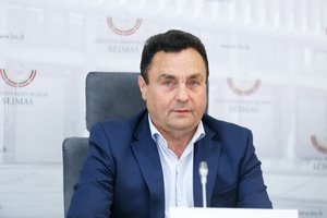 Etikos sargų prašoma įvertinti Seimo nario P. Gražulio elgesį