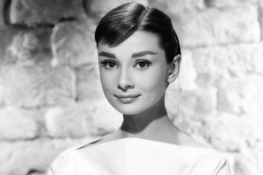 1993 m. mirė amerikiečių kino aktorė Audrey Hepburn (63 m.).<br>wikipedia