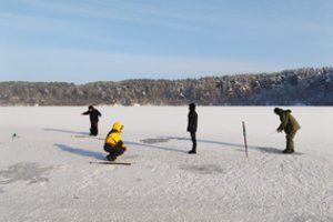 Ugniagesiai praneša, kad savaitgalį skendo žvejai, iš vandens teko traukti keturračius ir automobilį