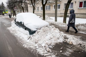 Gausiai iškritusį purų sniegą keis pliurzė: šils iki 5 laipsnių, prasidės atlydys