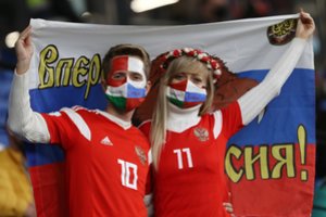 Rusija nutarė apgauti pasaulinius draudimus – vietoj himno olimpiadoje skambės karinė daina „Katiuša“