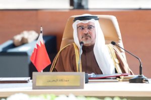 D. Trumpas paskutinę visą savo prezidentavimo dieną apdovanojo Bahreino karalių