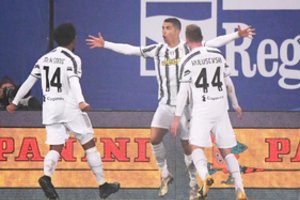 Tikslus C. Ronaldo smūgis padėjo „Juventus“ triumfuoti Italijos supertaurėje