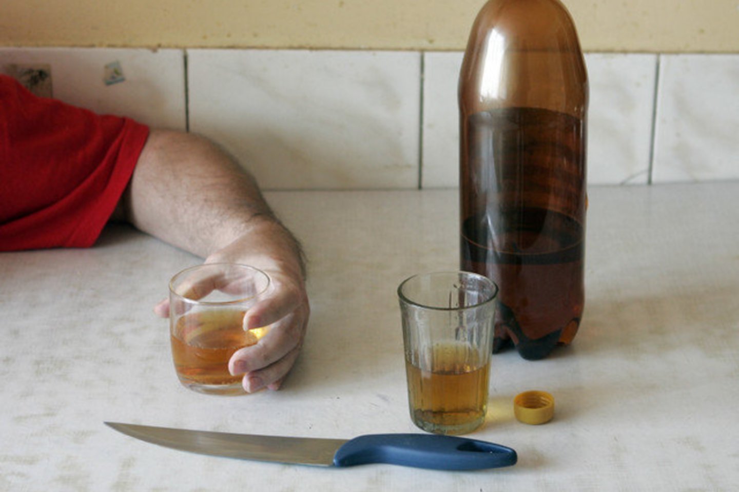 Psichiatras pastebėjo, kad pandemijos metu išaugo alkoholio vartojimas.<br>V.Balkūno nuotr.