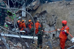 Filipinų pietinę pakrantę supurtė galingas 7 balų žemės drebėjimas