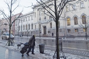 Pensijų fondai pamaitins tik sočiausius, prievarta į juos suvarytiems kelių atgal kol kas nėra      