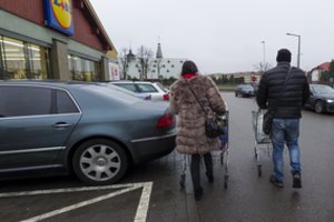 Pernai Lenkijoje kilo vidutinis atlyginimas: štai kiek dabar uždirba kaimynai