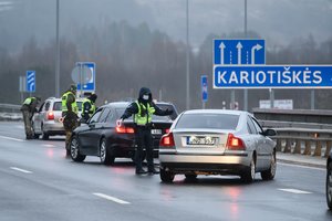 Per dvi dienas apgręžta 1,5 tūkst. automobilių, 530 žmonių nubausta už pažeidimus