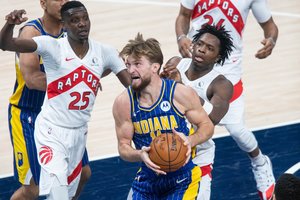 D. Sabonis pratęsė įspūdingą seriją NBA, tačiau lemiamu metu metimai skriejo pro šalį