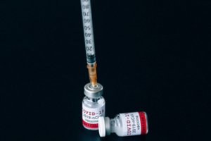 Lietuvą pasiekė šeštoji „BioNTech“-„Pfizer“ vakcinos nuo COVID-19 siunta– 25740 dozių