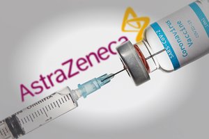 „AstraZeneca“ „ženkliai“ padidino Europai planuojamų pristatyti COVID-19 vakcinų kiekius vasariui