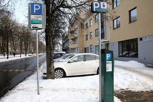 Vilnietis pakliuvo į labai neįprastą situaciją: negalėjęs susimokėti už automobilio stovėjimą gavo baudą