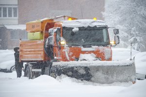 Sinoptikai įspėja ruoštis dar galingesnei stichijai: sniego kiekis dvigubės