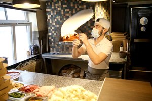 Planuoja papildomą paramą verslui – skelbia, kurios įmonės jo galėtų tikėtis