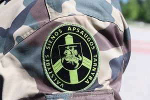 Pasieniečiai sulaikė tris kontrabandos organizavimu ir piktnaudžiavimu įtariamus kolegas
