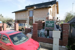 Statydami namą lietuviai tam neskiria pakankamai dėmesio, paskui pamiršta, o tada – atsirūgsta