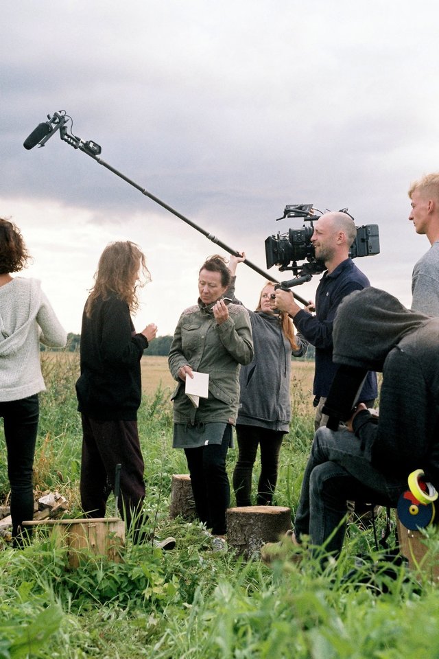 K. Milašiūtės vaidybinis filmas „Laukais“ buvo nominuotas Sidabrinės gervės apdovanojimui.