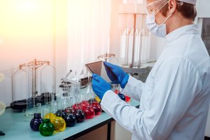 Mokslininkas: tyrimus, kuriais siekiama įvertinti bedūmio tabako poveikį vartotojų sveikatai, būtina tęsti