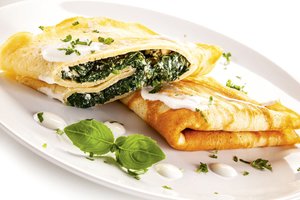 Lietiniai su varške ir špinatais: lengva, paprasta, sveika ir gardu