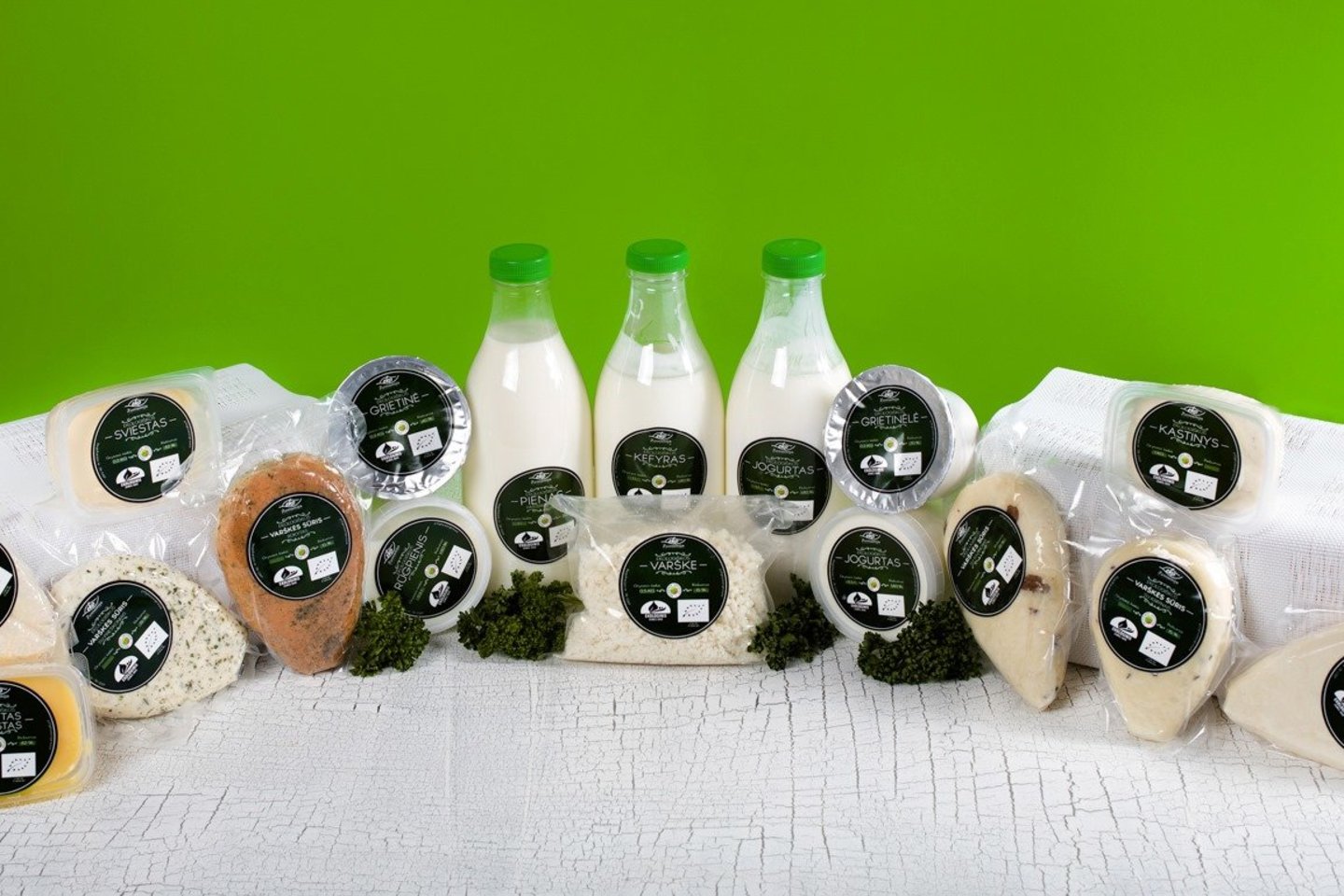 Kooperatyvas „Eko Žemaitija“ gamina kuo įvairiausius ekologiškus pieno produktus.<br> Kooperatyvo archyvo nuotr.