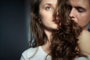 Norėdamas susirasti moterį verslininkas griebėsi vienos gudrybės – ir pateko į pinkles