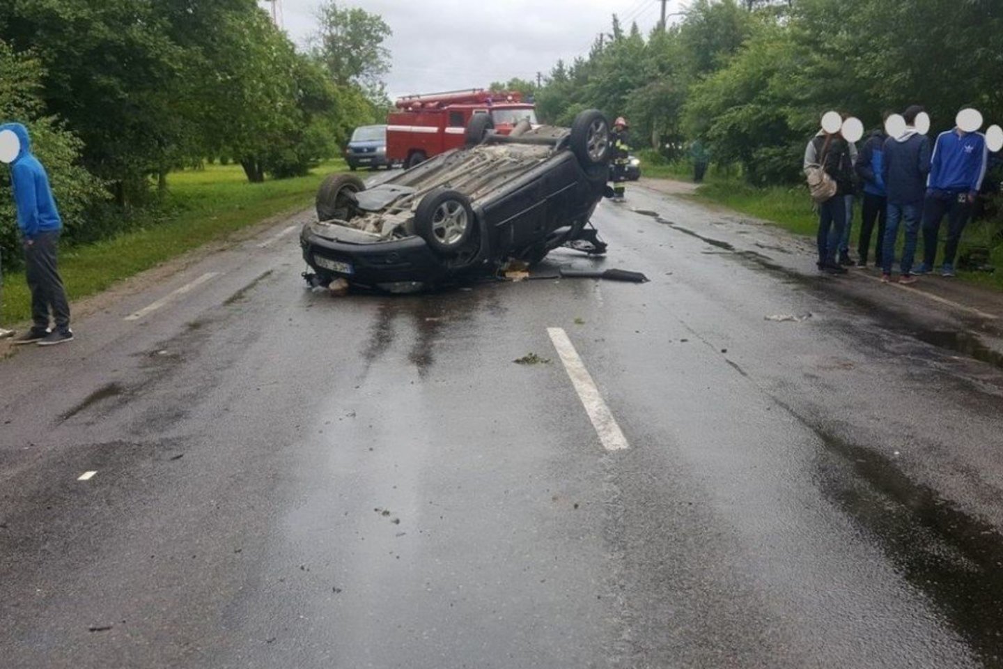  Per šią avariją girto patrulio sužeista Kėdainių rajono gyventoja I.Saldytė kreipėsi į teismą dėl žalos atlyginimo iš policijos. 