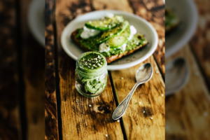 Pesto pagardas su kanapių sėklomis: paprasta, sveika ir labai gardu